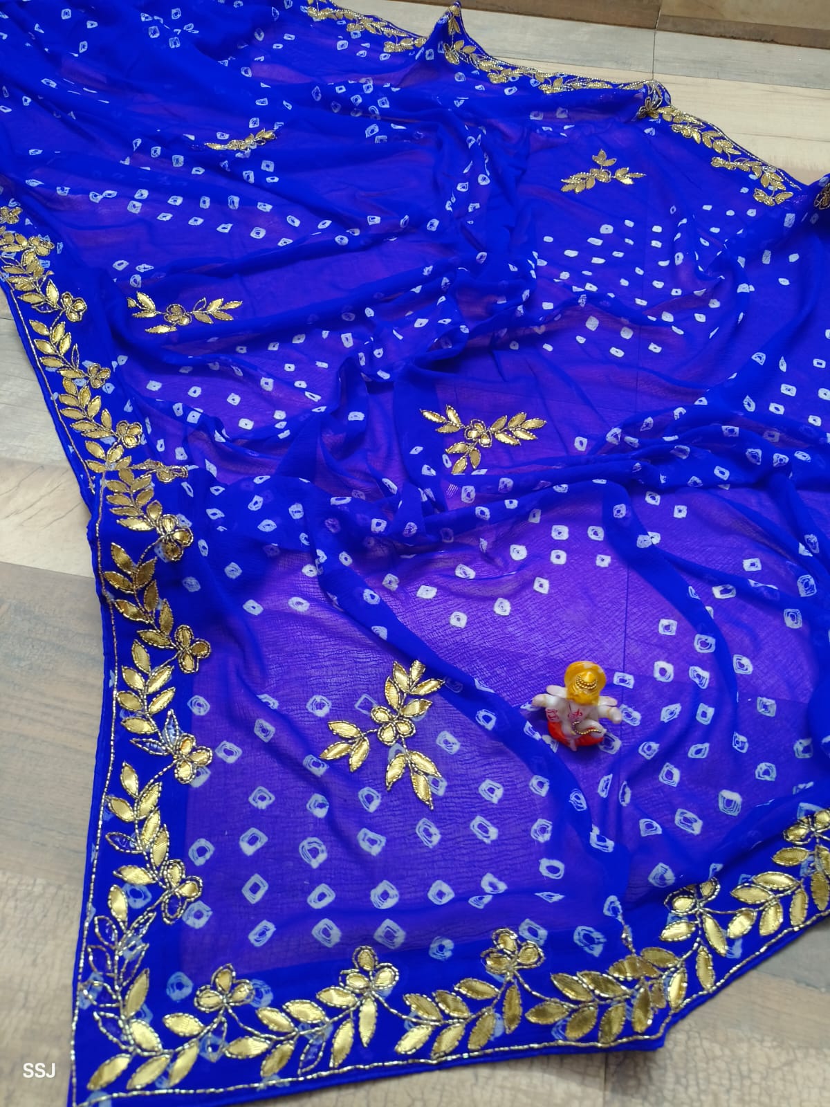 Bandej Saree