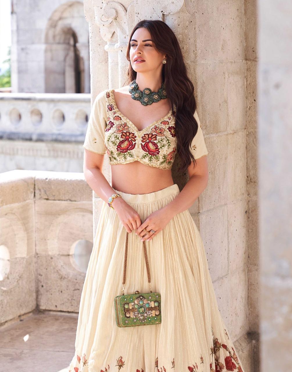 *SAYURI DESIGNER fullstitched Lehenga