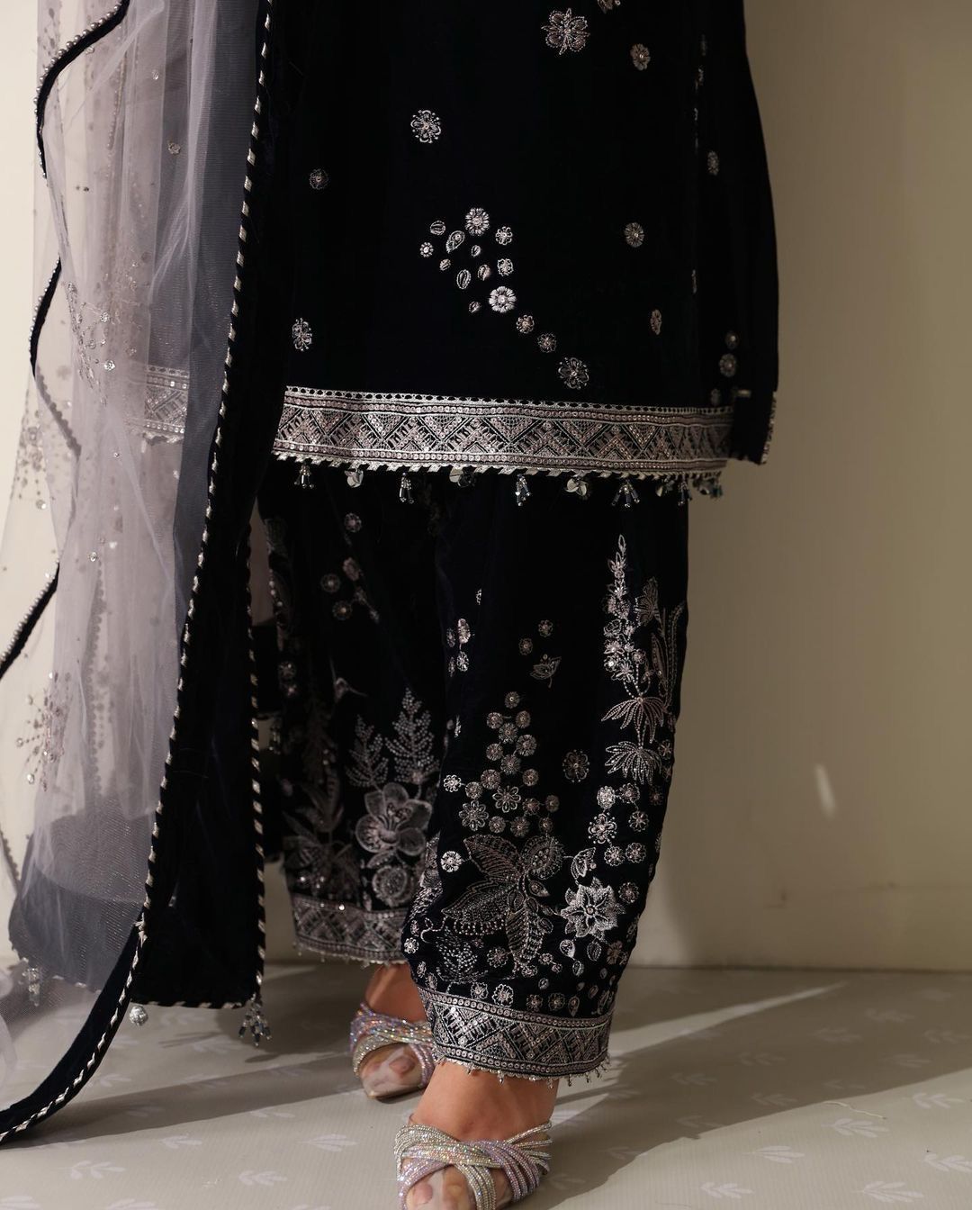 VELVET SEQUENCE EMBROIDERY WORK SUIT PANT WITH DUPATTA*&nbsp;