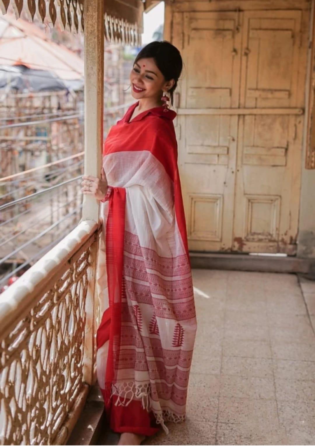 BEAUTIFUL RICH PALLU &amp; SLAB WEAVING WORK ON ALL OVER THE SAREE.