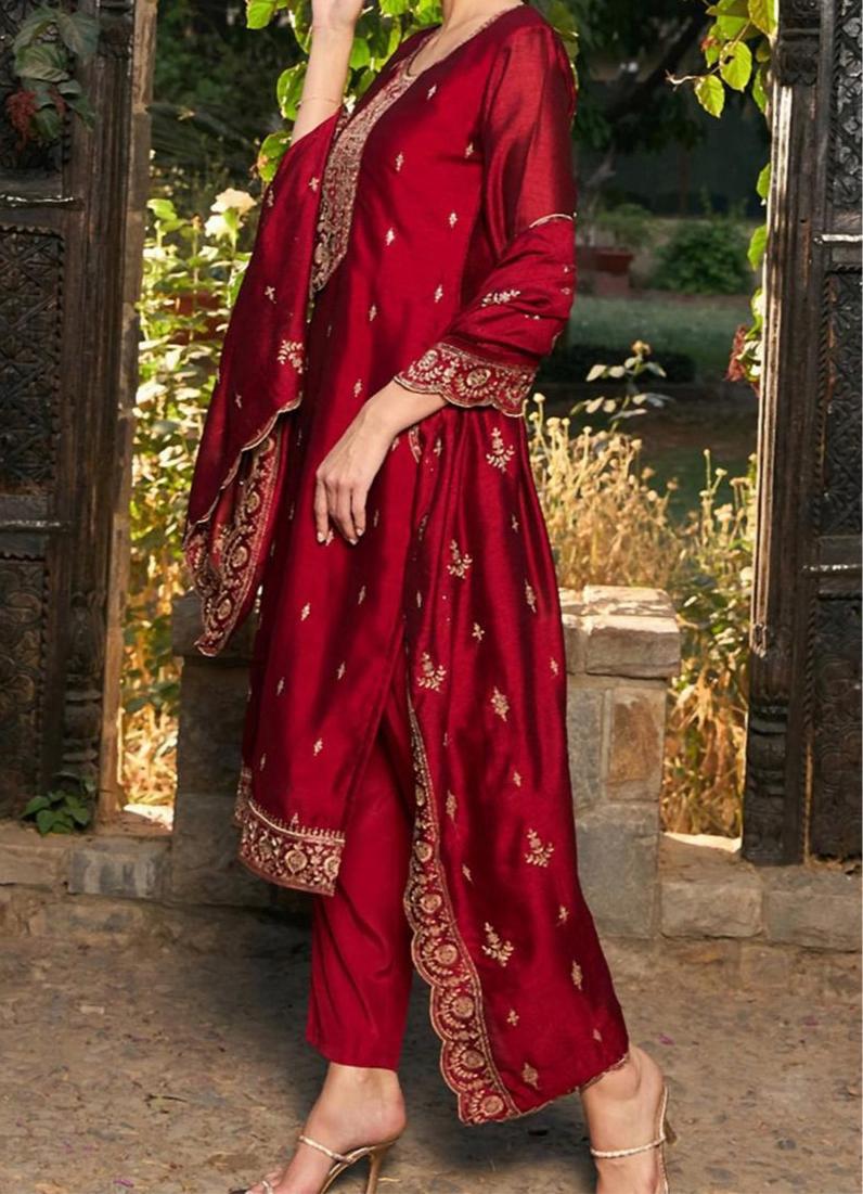 3pc embroidery suit set wid cut work dupatta n shantoon pant.&nbsp;