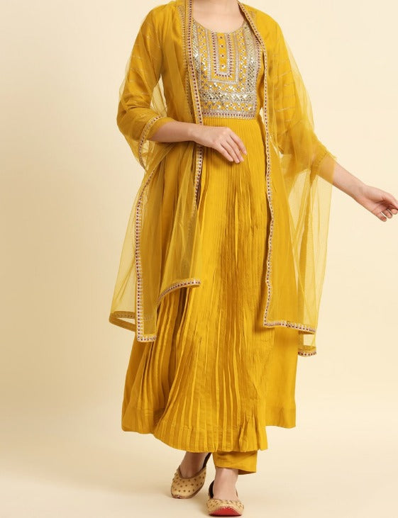 3PC Chanderi Silk Kurta with Pant &amp; Dupatta Set wid embroidery&nbsp;