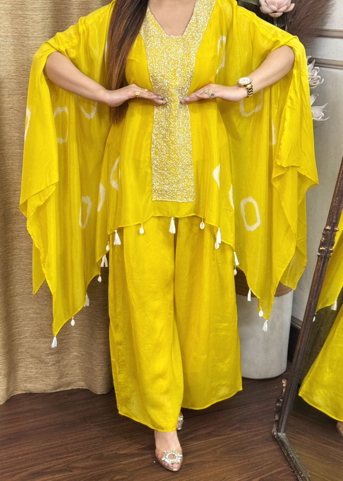 Pure Crape Silk Shibori Dye Heavy Hand Work Indowestern Designer Kaftan Pattern Top With Parallel Pant.