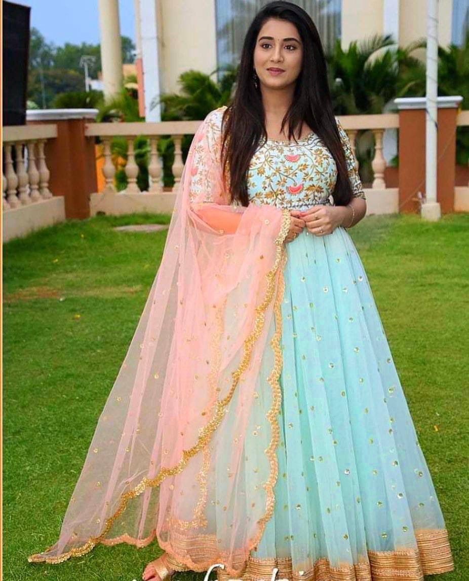 PRESENTING NEW DESIGNER EMBROIDERED ANARKALI GOWN ♥️