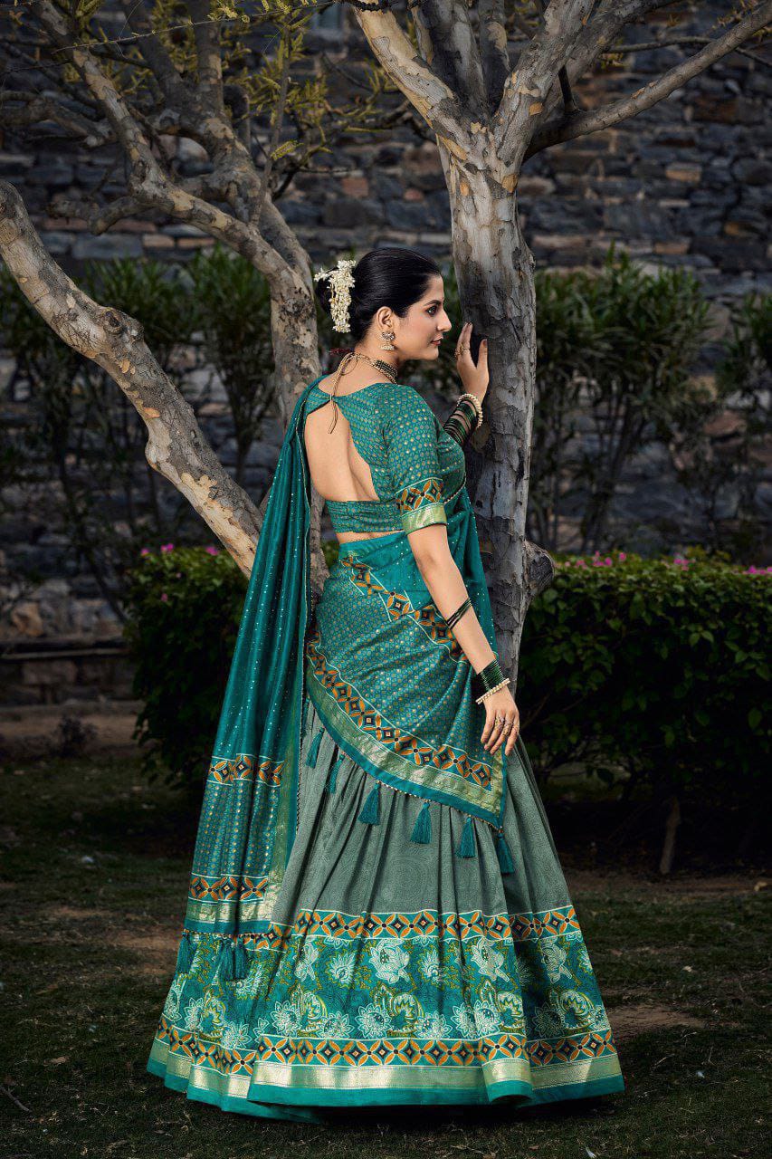 Unleash Your Inner Diva with This Tussar Silk Printed Lehenga Choli: Effortless Glamour and Sophistication&nbsp;