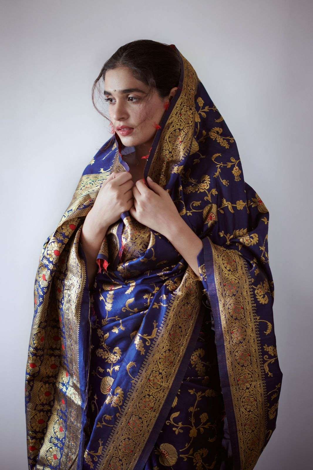 SOFT LICHI SILK CLOTH WITH ORIGINAL  GOLD ZARI.