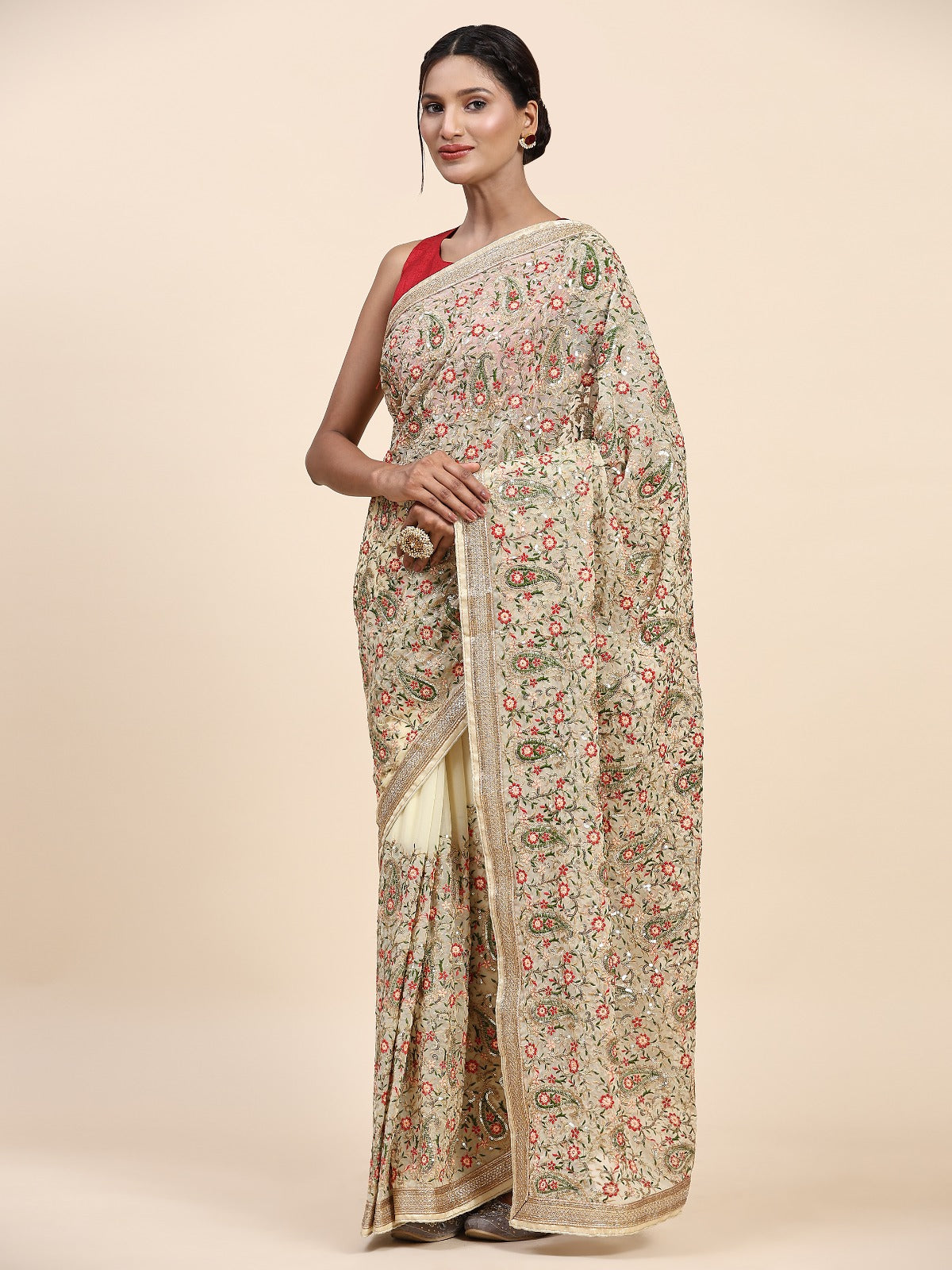 Georgette Saree with Multi Thread work with golden lace border&nbsp;