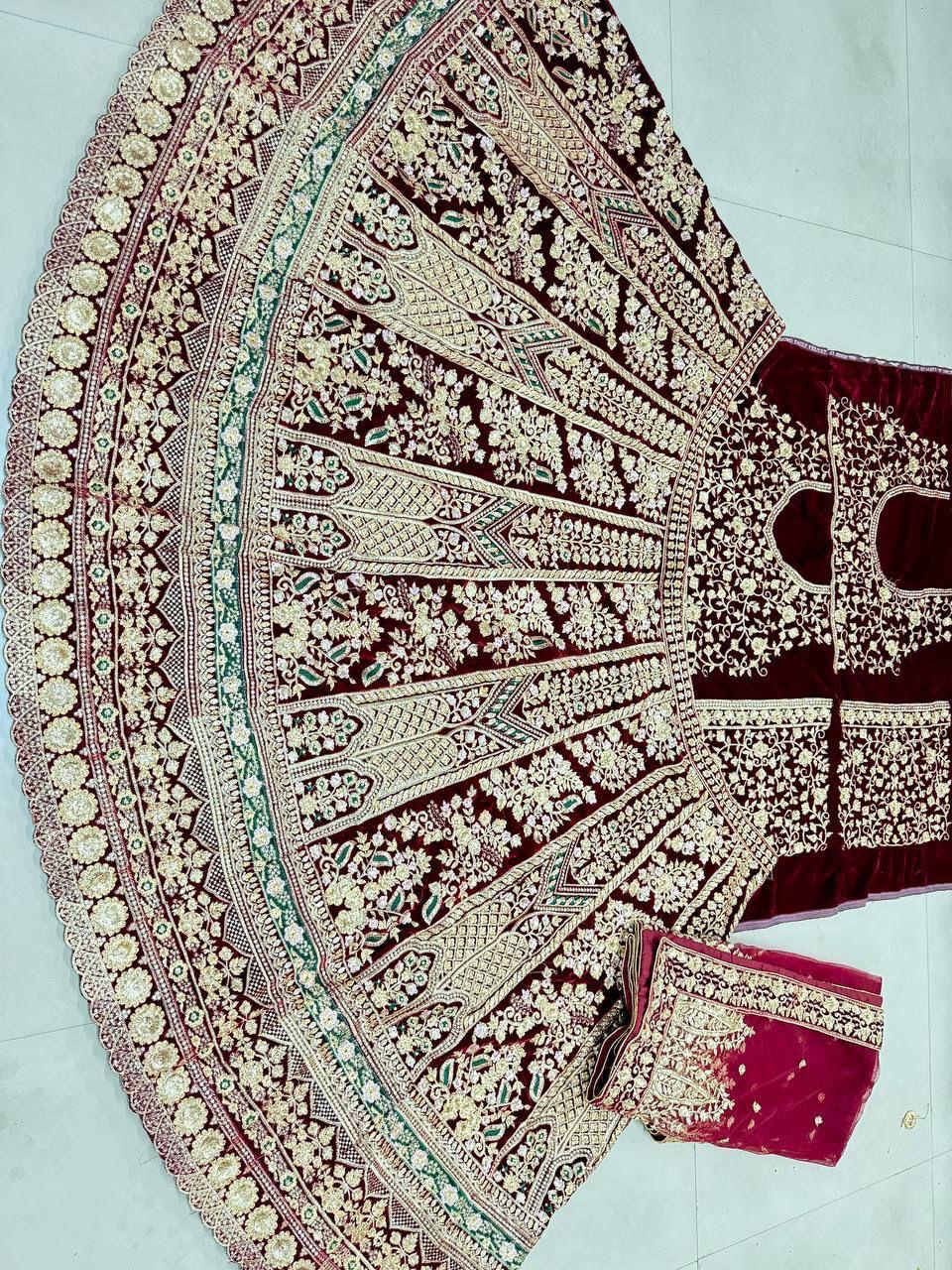 Badla Zari, Sequence &amp; Embroidery work Embellish With Heavy Diamonds Work