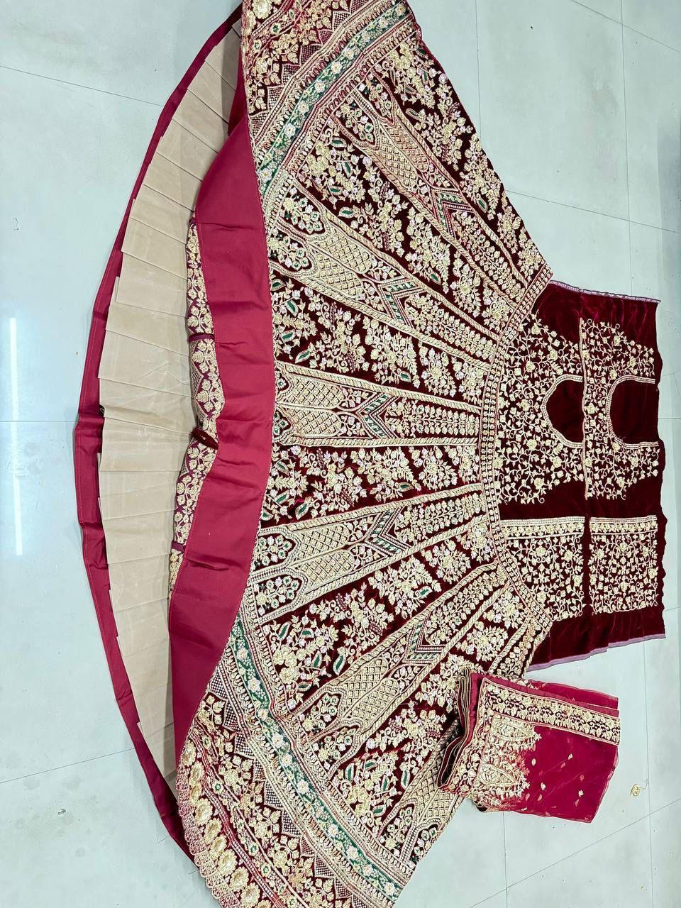 Badla Zari, Sequence &amp; Embroidery work Embellish With Heavy Diamonds Work